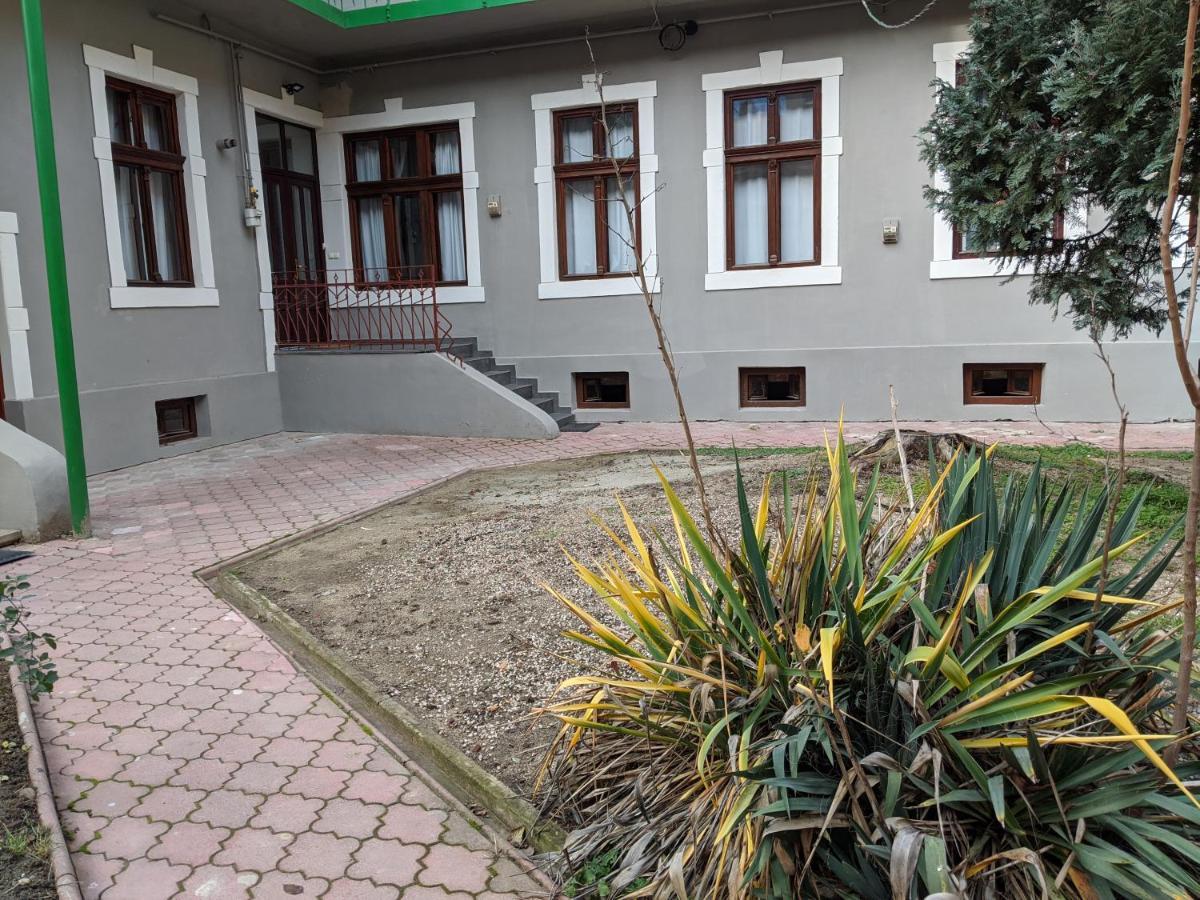 Flora Residence Тімішоара Екстер'єр фото